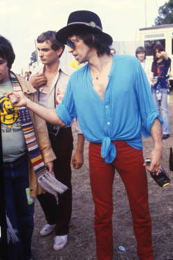 aluacrescente:  Keith Richards, Knebworth Festival, Aug. 1979.