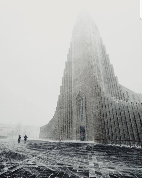 evilbuildingsblog:Hallgrímskirkja Church. Reykjavik, Iceland