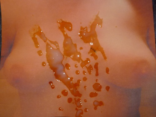 cum-on-your-pics:  Emily L emailed me this nice shot of her tits 