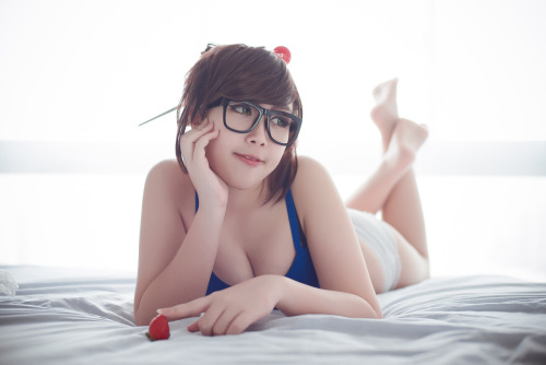 nezukun: had a short casual mei shoot this weekend and it was really fun!! it was a great stress reliever from all the workload ive had huhu  cosplayer: me @nezukun | Facebookphotog: Simply Random 