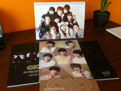 ludakrease:  My ZE:A calendar and Infinite notebooks finally