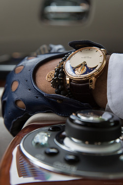 watchanish:  Arnold & Son HM Perpetual Moon on the wrist.Seated