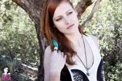 past-her-eyes:  MaraJade Suicide  marajade.suicidegirls.com suicidegirls