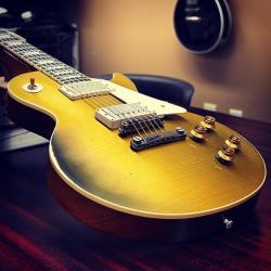 gibsonguitarsg:  ‘57 Les Paul Goldtop Reissue Heavily Aged