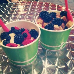 beefsquatch:  Chyeaaaaaah. #froyodate  Mmm, it was so good! <3