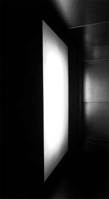 u-n-b-u-n-t:  light area 