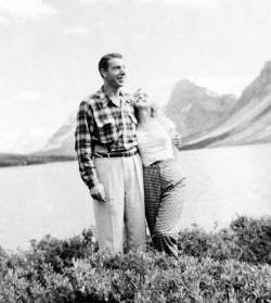 :  August, 1953: Marilyn Monroe & Joe DiMaggio in Banff,