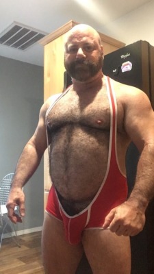 thehairychestbear:Photo