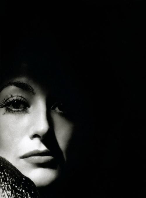 Joan Crawford - George Hurrell, 1932. Nudes & Noises  