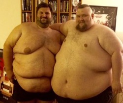 extra-ordinary-men:  Made in heaven! Thegreasytusk!!! From the net.   I&rsquo;d love to be the meat in that chubby sandwich.