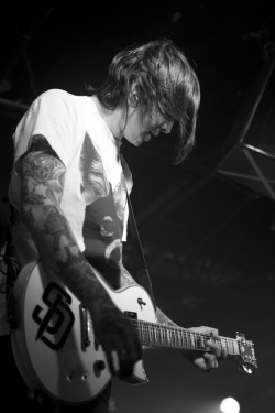 mitch-luckers-dimples:  Pierce The Veil by Natalie Bisignano