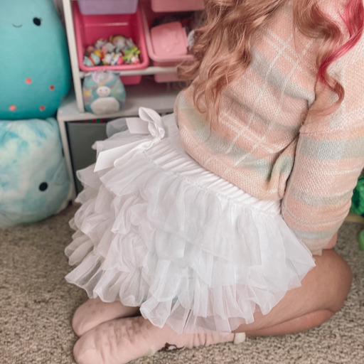 gross-kiddo:I want Daddy to take me on a cute and sweet date