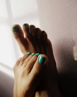lovelyfeet12:  💙💦 * * #feet #foot #footfetishnation #footjob