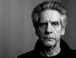 Maszületettrendező:  David Cronenberg  (1943)Térkép a csillagokhoz, Erőszakos múlt, eXistenZ - Az élet játék, Pillangó úrfi, Meztelen ebéd, A légy, A holtsáv, Videodrome