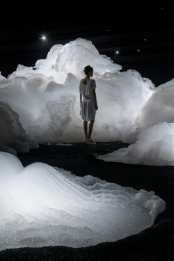 supersonicart:  Kohei Nawa. For an installation piece at the