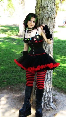 viralsky:  cybergoth-girls:  Cybergoth girl http://cybergoth-girls.tumblr.com/