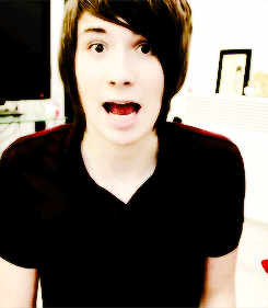 sarcastichowell:  BUT LOOK AT THE DIFFERENCE 