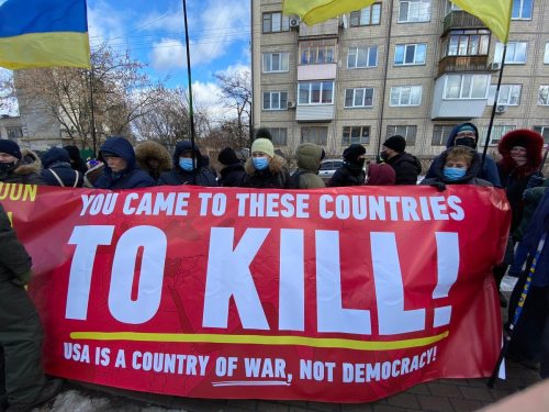 fuckyeahmarxismleninism:HAPPENING NOW: An antiwar rally in Kiev,