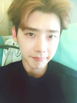 pienocchio:  Lee Jong Suk: “It’s been a while since we saw