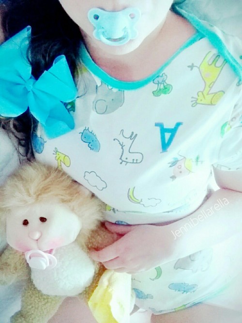 jennibellarella:  ðŸ¥ðŸ¼Baby Jennibellarella ðŸ¼ðŸ¥   Onesie & Paci from @littleforbig Diapey from @wearingclouds Use â€œJennibellarellaâ€ for Discount! 