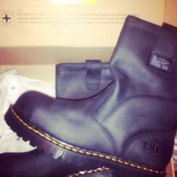 triplesexclusive:  Had to get #DrMartens work boots, working