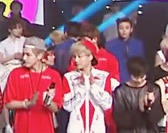 wooncake:  Chanyeol being satisfied with himself after comparing