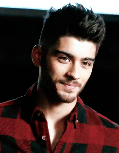 keepingupwithzayn:  [ holy shit ] 