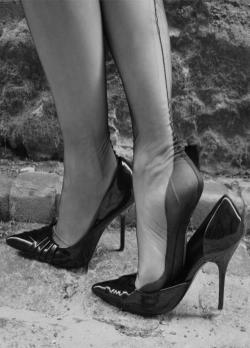 steinerkd:  Friday theme: Feet &amp; nylons Stepping out 