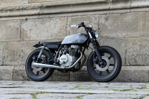 caferacerpasion:  Yamaha XS360 1977 Brat Style by Bullit Garage Â  | www.caferacerpasion.com