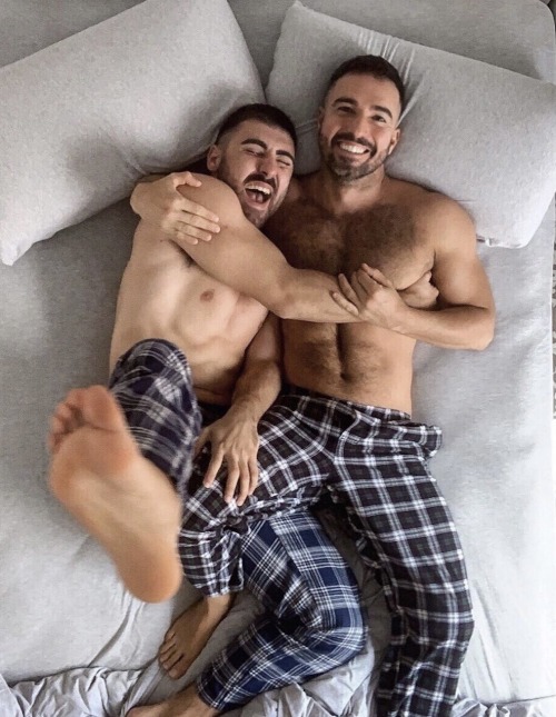 alejodickhead:https://www.instagram.com/beardedchallenge/