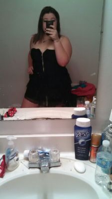 I love this dress I only got to wear it once tho its too short