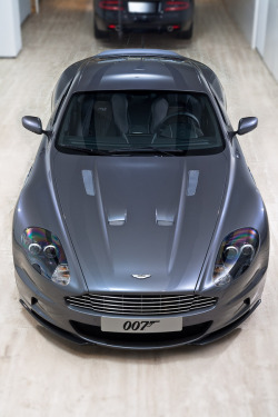 young-and-prestigious:  Aston Martin 007 | Source   