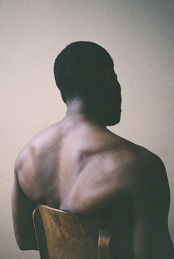 luz-natural:  @heyvinson by @spyressence