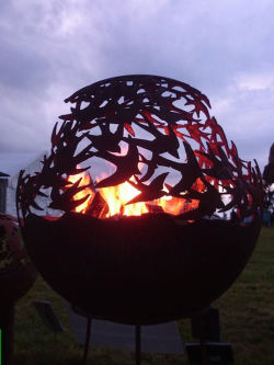 asylum-art:  iBeautiful Metal Firepits Of Art by The Firepit