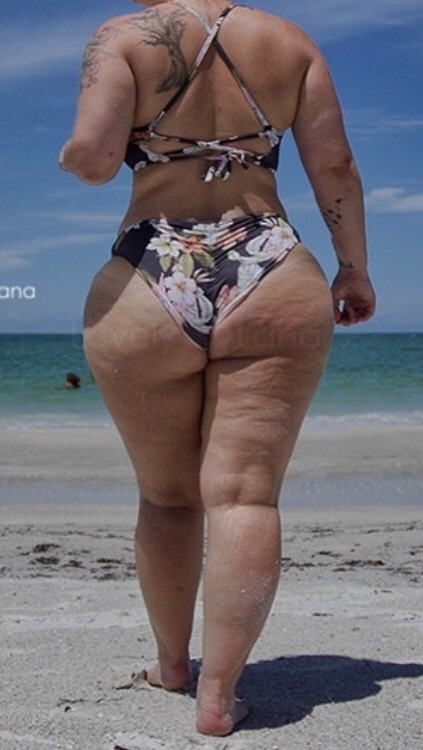 erronblack-tom:Beautiful huge ass 