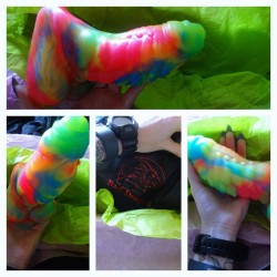 kittenteethxoxo:  MY GORGEOUS NEW #BADDRAGON ARRIVED TODAY!!