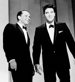 kingofthewholewideworld:  vinceveretts:  Elvis and Frank Sinatra