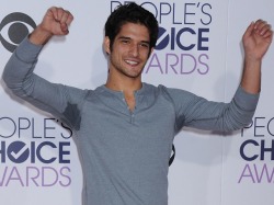 celebpits:  Tyler Posey sweaty pits (not shirtless, but hot)Thanks