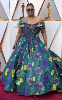 omgthatdress:  Whoopi came wearing full Whoopi. I love it. This