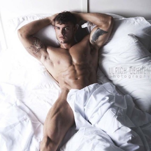 Sexy hunk ðŸ˜ http://imrockhard4u.tumblr.com
