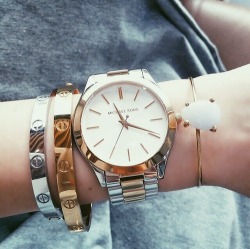 crooked-cop:  this wrist is worth like บ,000