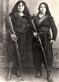 girlsattack:  Armenian women, 1895. To the right, Eghisapet Sultanian,