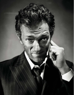 Maszületettfrancia:  Vincent Cassel  (1966)Fekete hattyú, A