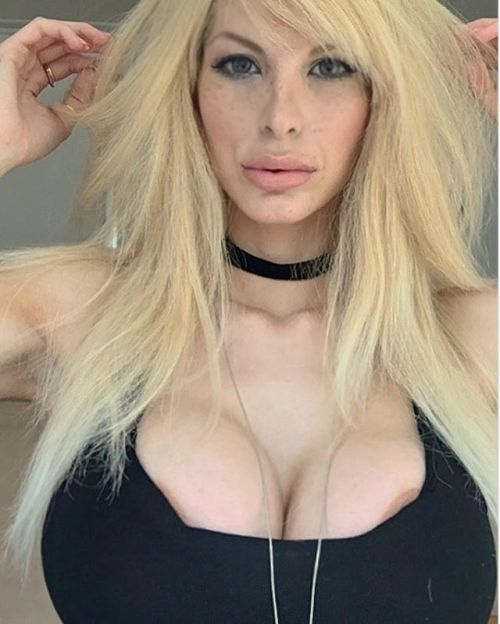 therealfakebimbos:  Aly Chen