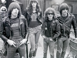 superblackmarket2:  The Ramones, 1977 
