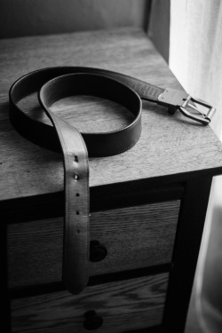 bdsmtodolist:  blackleatherbelt:  Black Leather Belt  So simple.