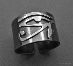 Handcrafted by artisan Michael Duke The Eye of Horus is an ancient