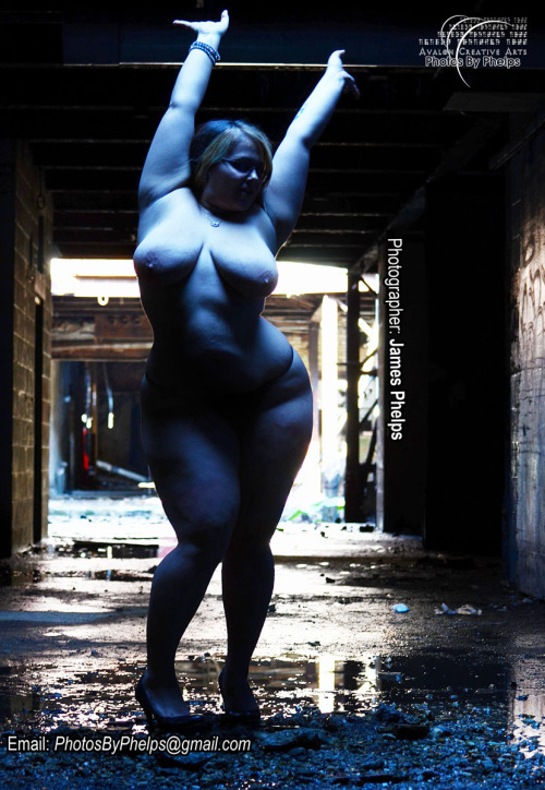 for Sept 22 the “30 in 30” is this unreleased shot of Adult BBW star Emma Bailey, she too is a gal who loves her self and could care less about the world views.!! You go girl!!! 