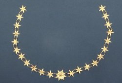 sartorialadventure: Necklace of rayed stars (incomplete), 300-200