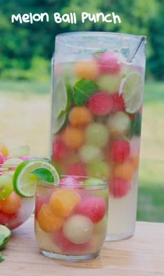 beautifulpicturesofhealthyfood:Melon Ball Punch RECIPEINGREDIENTS25.4